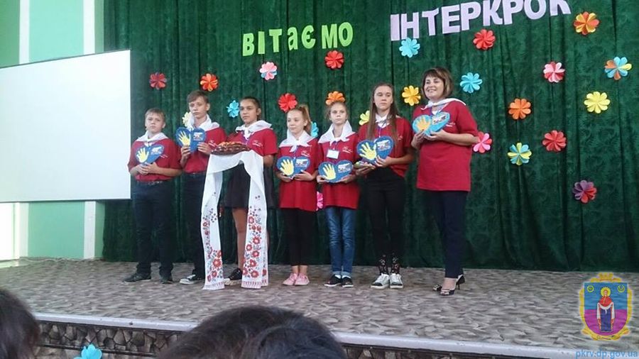 інтеркрок зустрічає друзів. Зображення 1