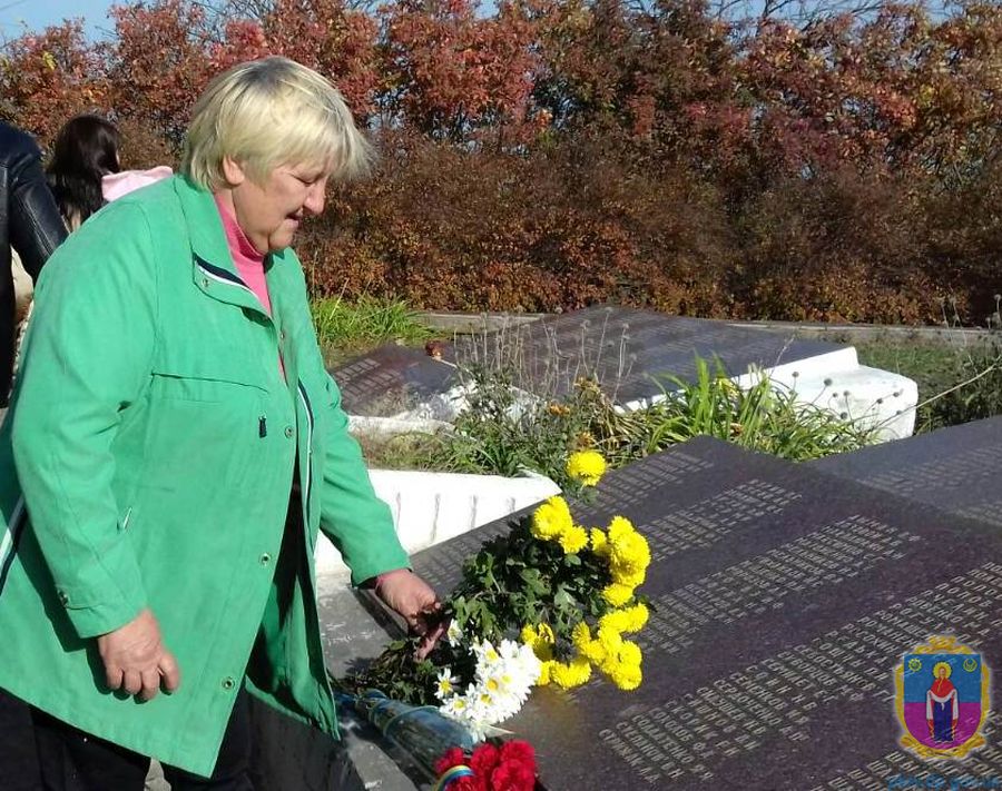 покров відзначив 74-у річницю звільнення україни від нацистів. Зображення 1
