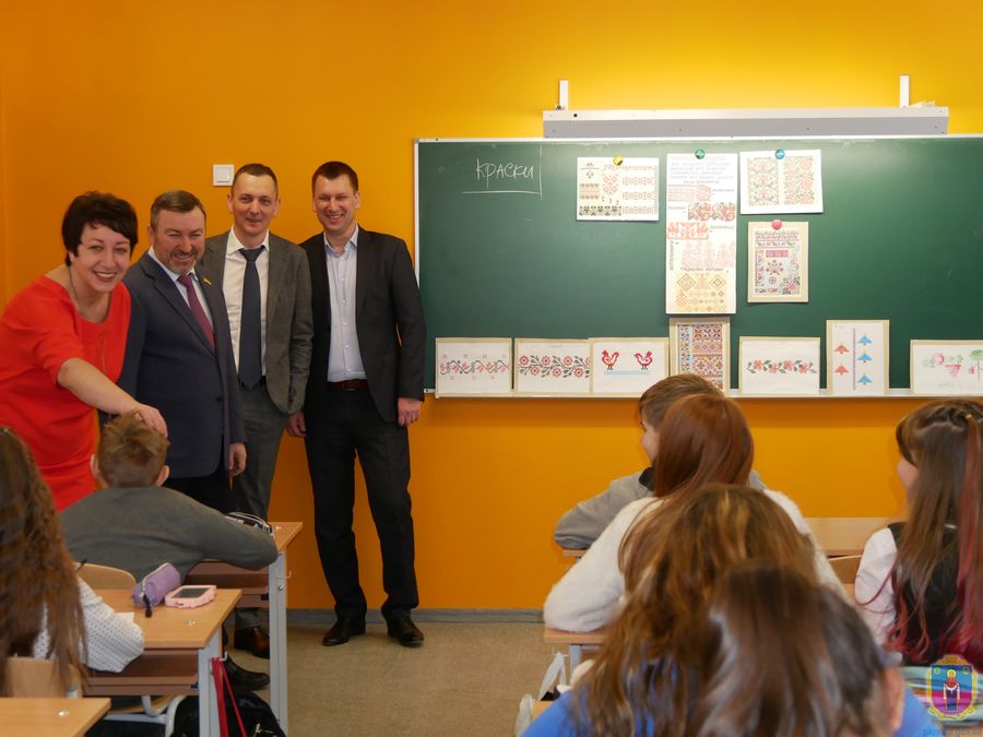 яскрава й сучасна – реконструйований нвк№1 розпочав нову історію. Зображення 8