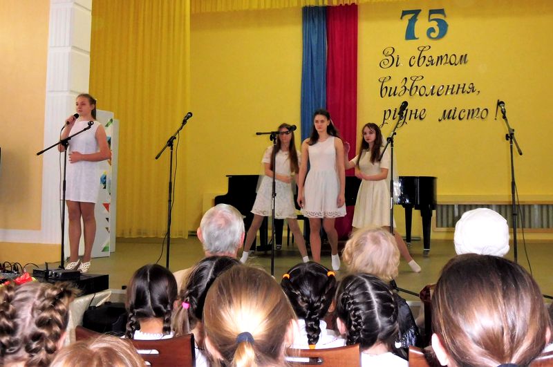 у світлі вічного вогню. Зображення 5
