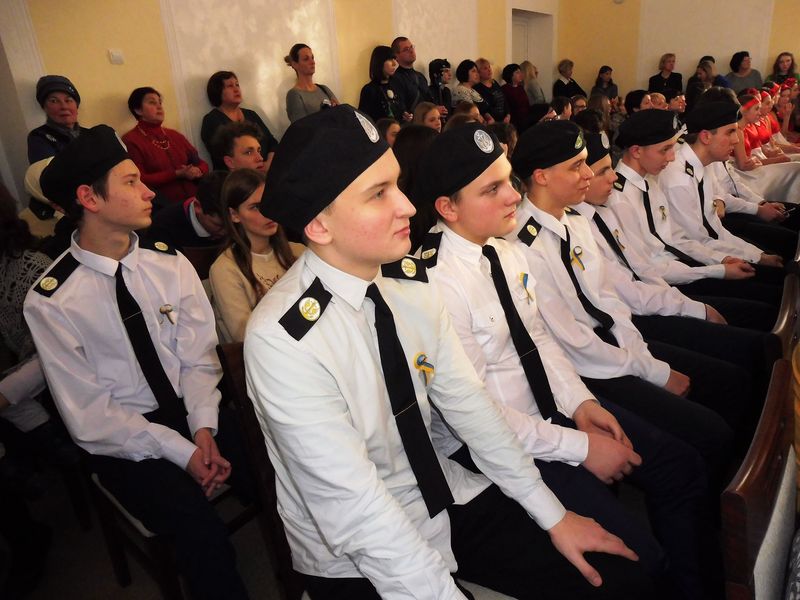 у світлі вічного вогню. Зображення 6